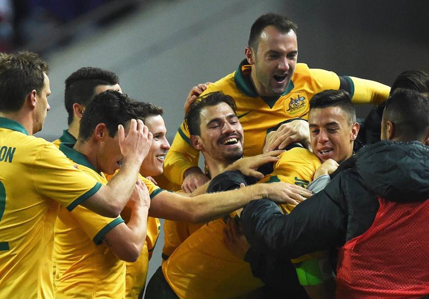 La gioia dell&#39;Australia per il gol di Jedinak (Epa)
